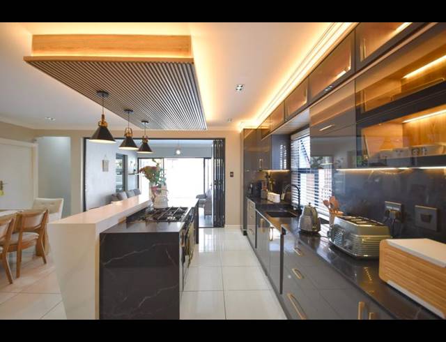 4 BEDROOM HOUSE FOR SALE IN GOLDEN FIELDS ESTATE